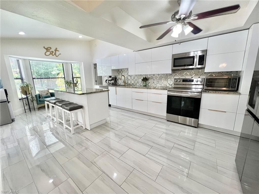 2499 River Reach DR-17
