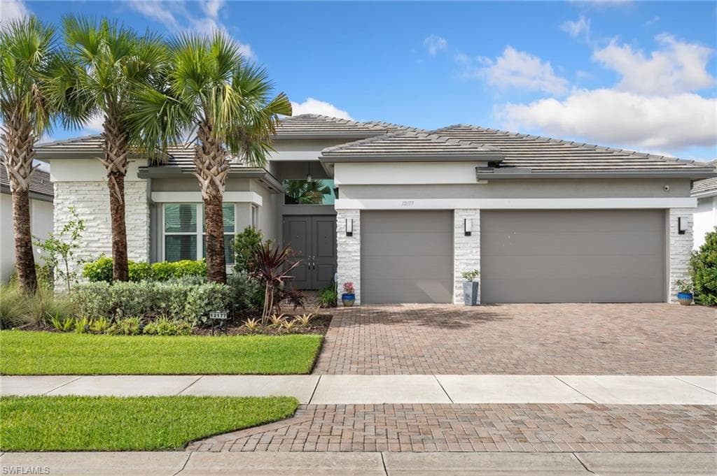 12177 Eucalyptus WAY-1