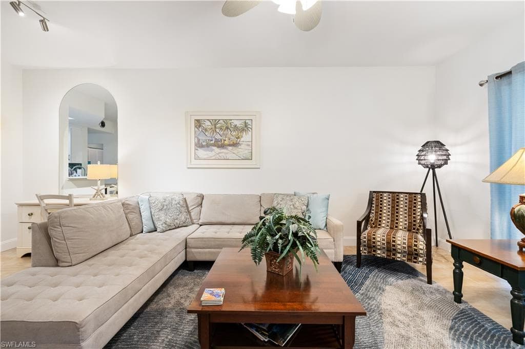 757 Wiggins Lake DR 106-11