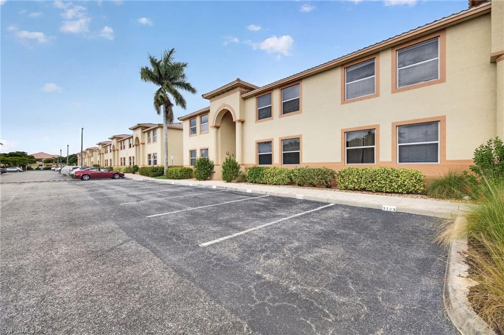 15420 Bellamar CIR 3123-23