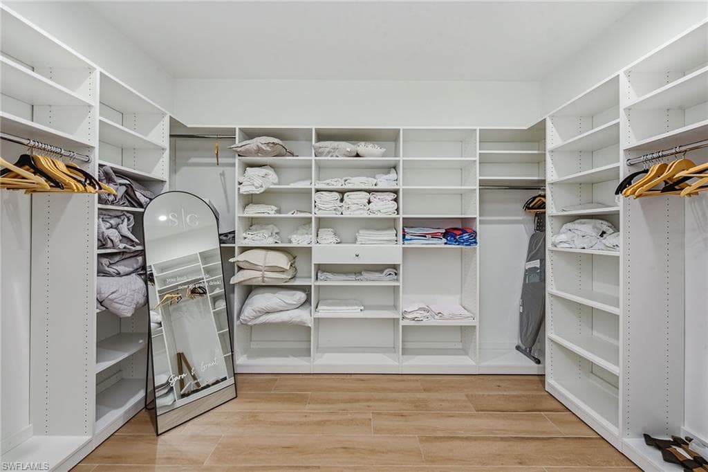 3384 Canal ST-17