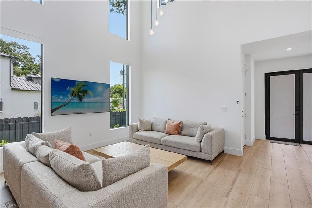 3384 Canal ST-5