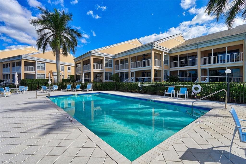 6131 Pelican Bay BLVD I4-21