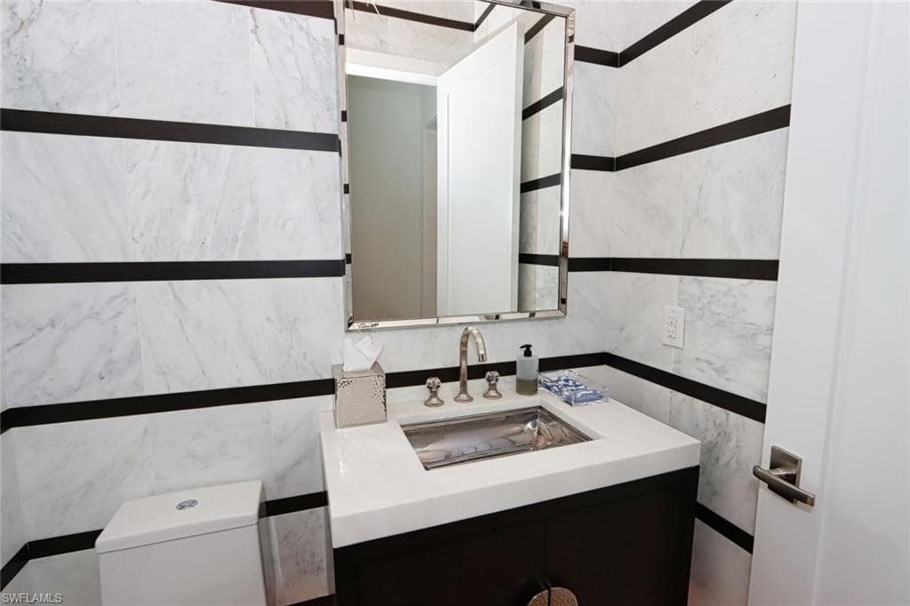 675 2nd ST S-35