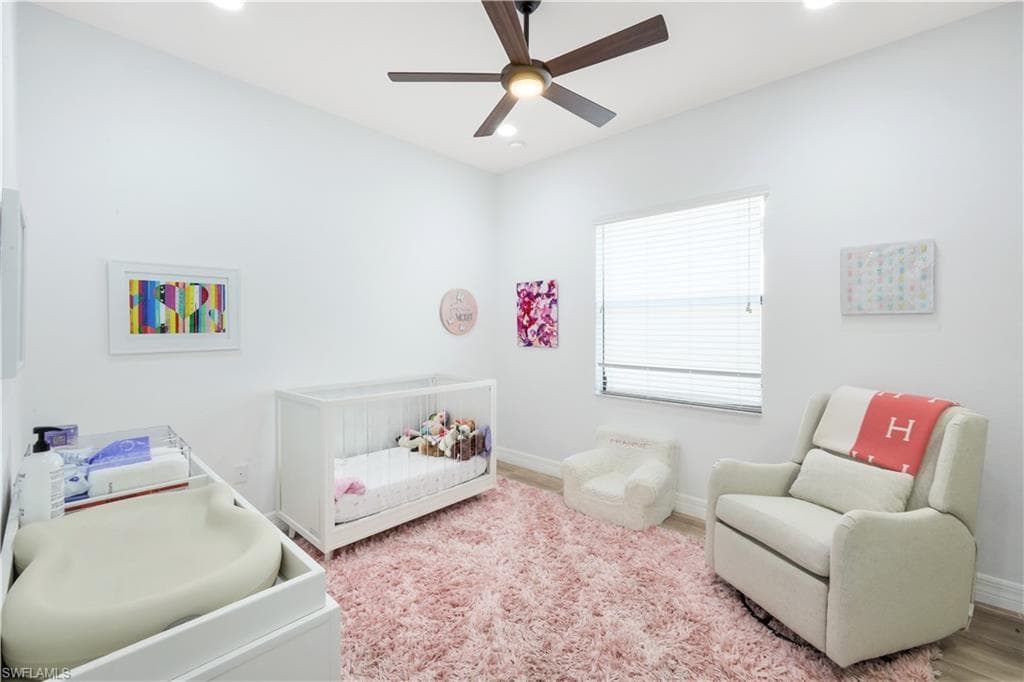 13836 Luna DR-23
