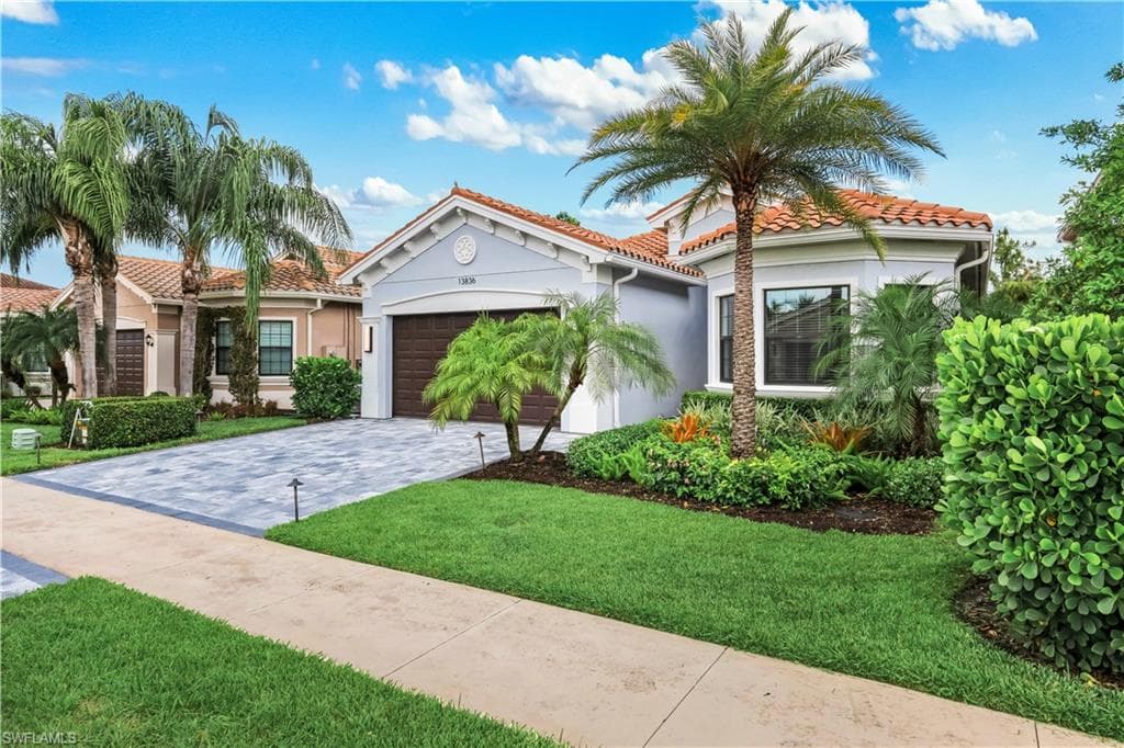 13836 Luna DR-42