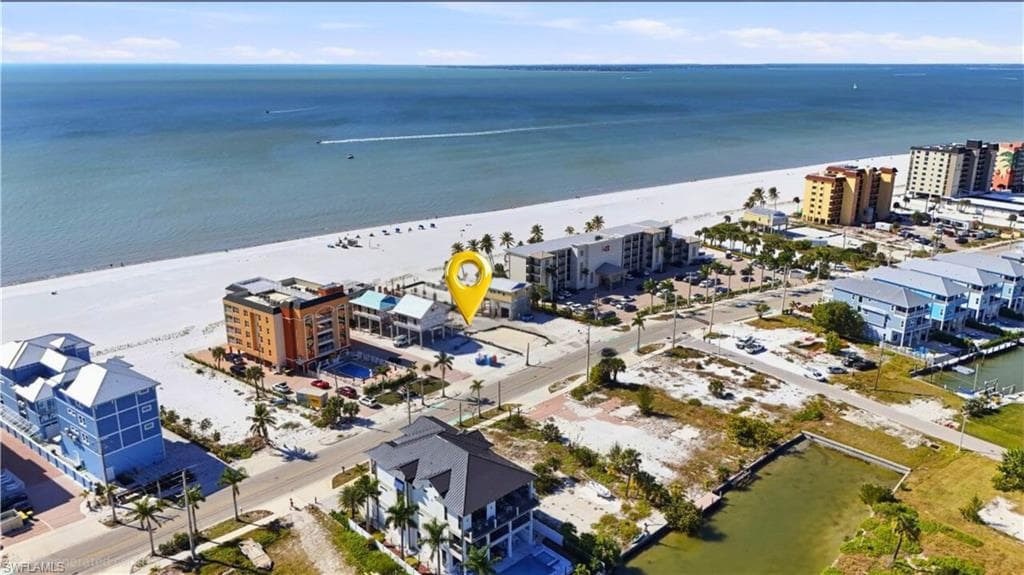 716 Estero BLVD-16