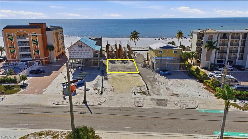 716 Estero BLVD-5