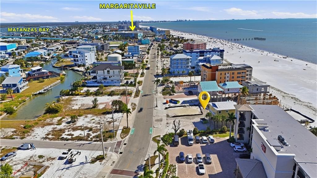 716 Estero BLVD-9