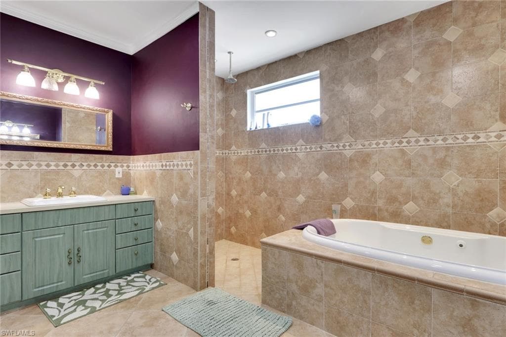 1357 Osceola DR-23