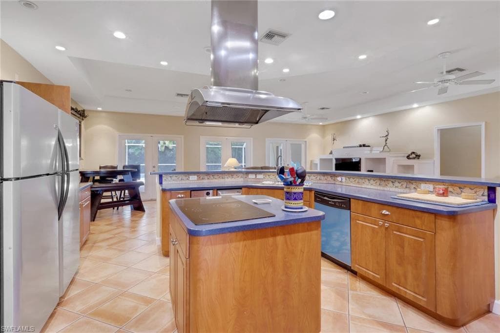 1357 Osceola DR-13