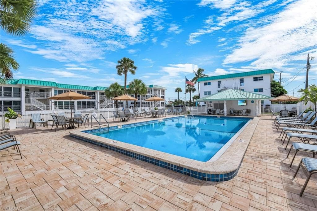 6500 Estero BLVD C113-26