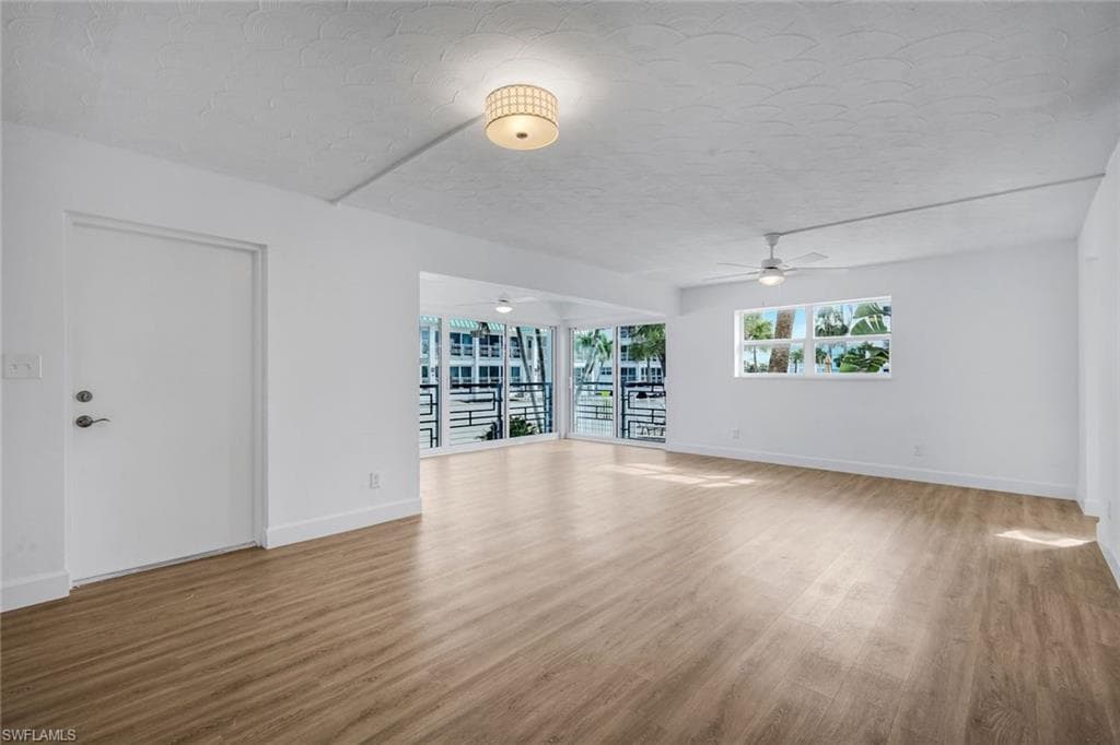6500 Estero BLVD C113-7