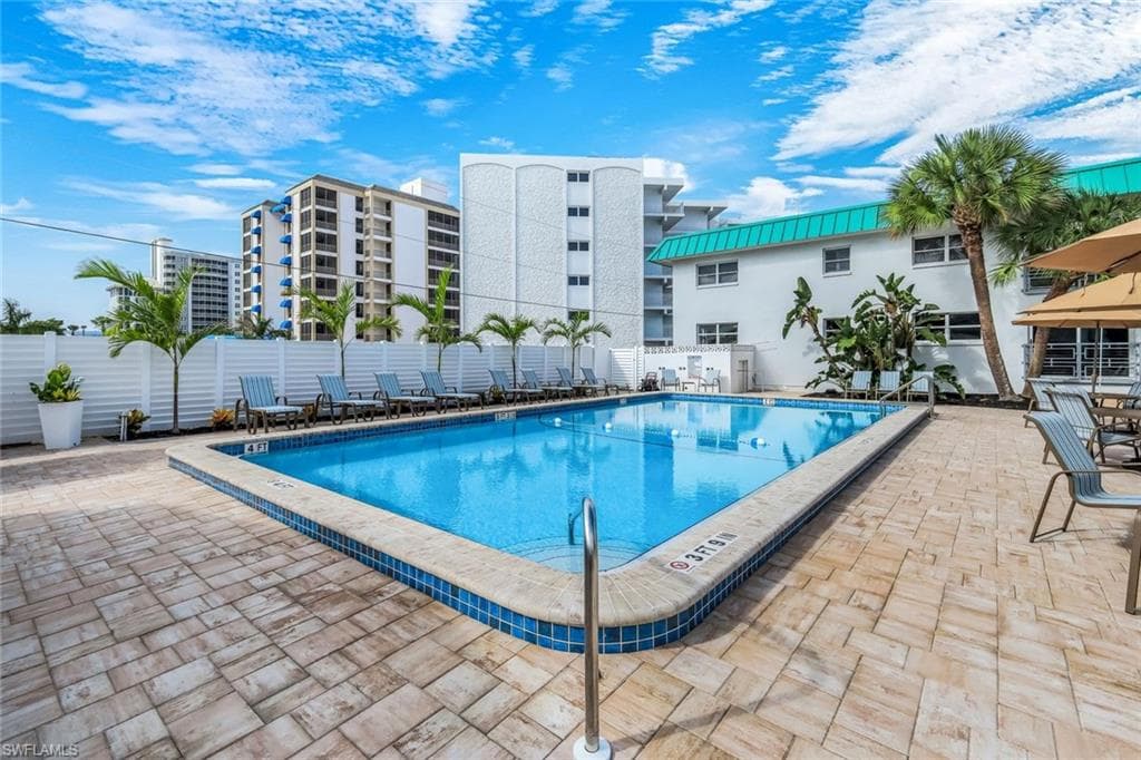 6500 Estero BLVD C113-28