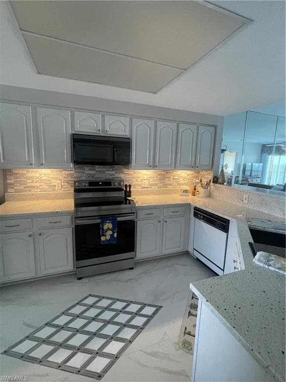 13105 Vanderbilt DR 808-9