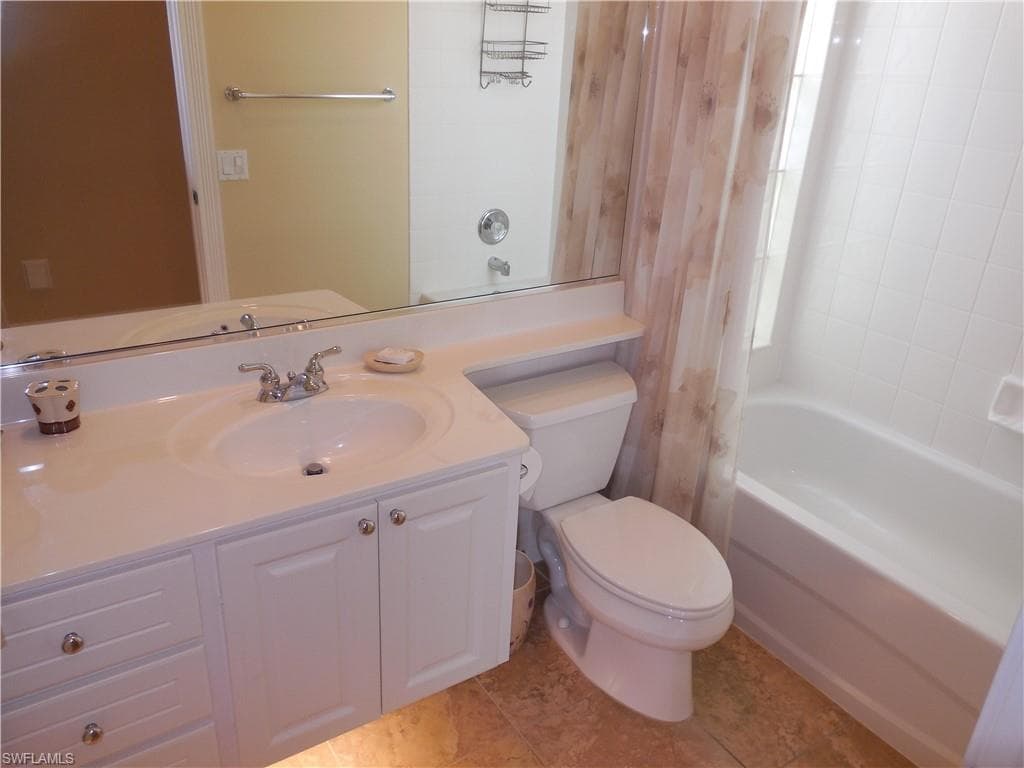 8539 Alessandria CT-17