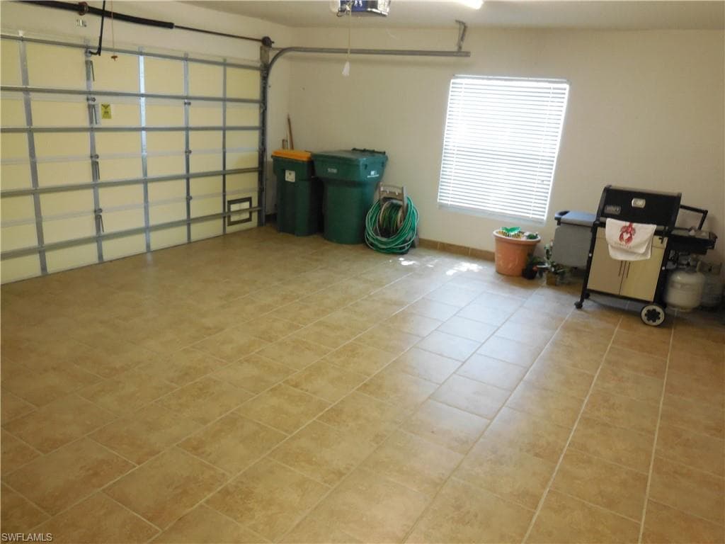 8539 Alessandria CT-16