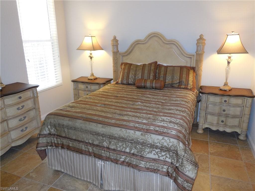 8539 Alessandria CT-10