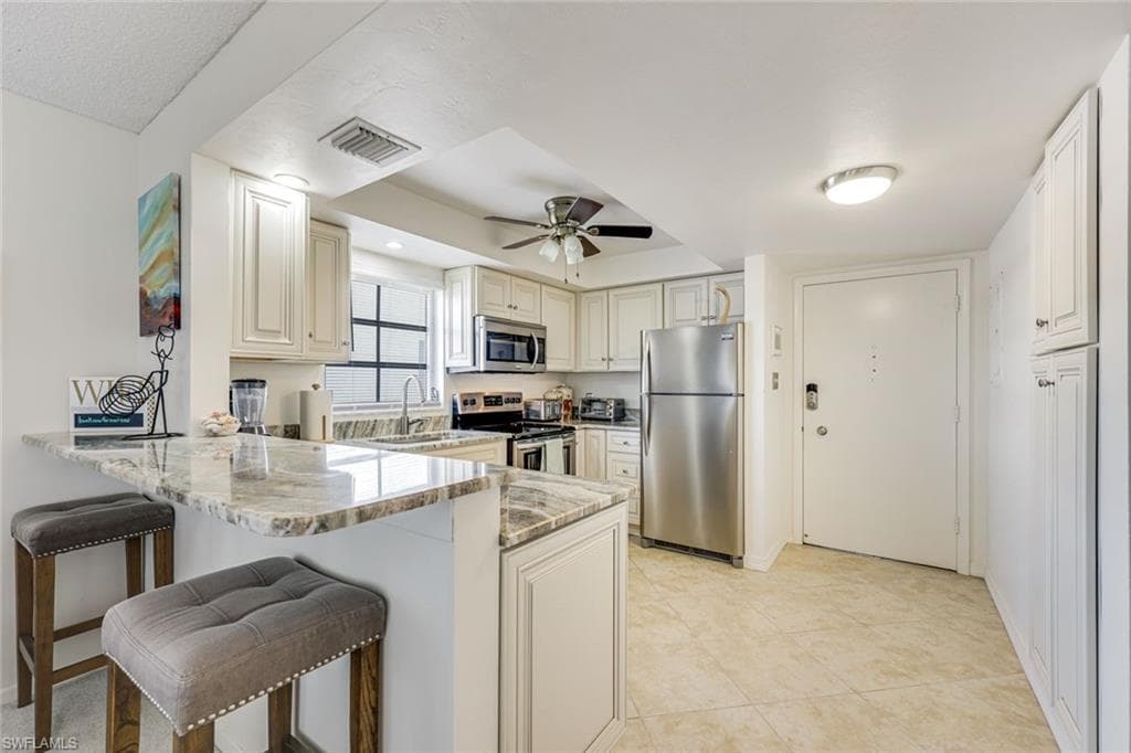 5 High Point CIR W 204-5