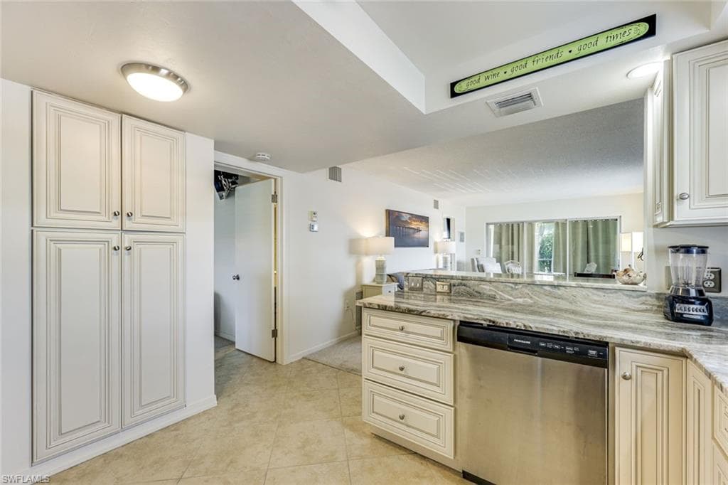 5 High Point CIR W 204-4