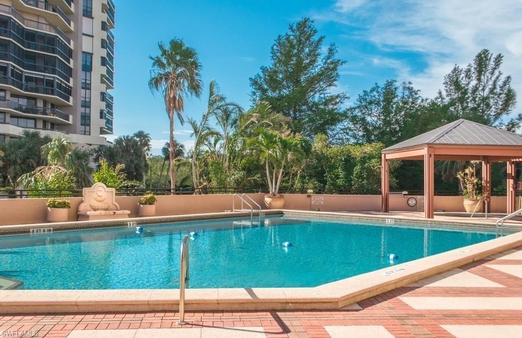 6075 Pelican Bay BLVD 1204-18