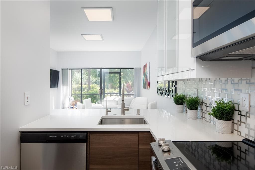 3323 Olympic DR 711-3