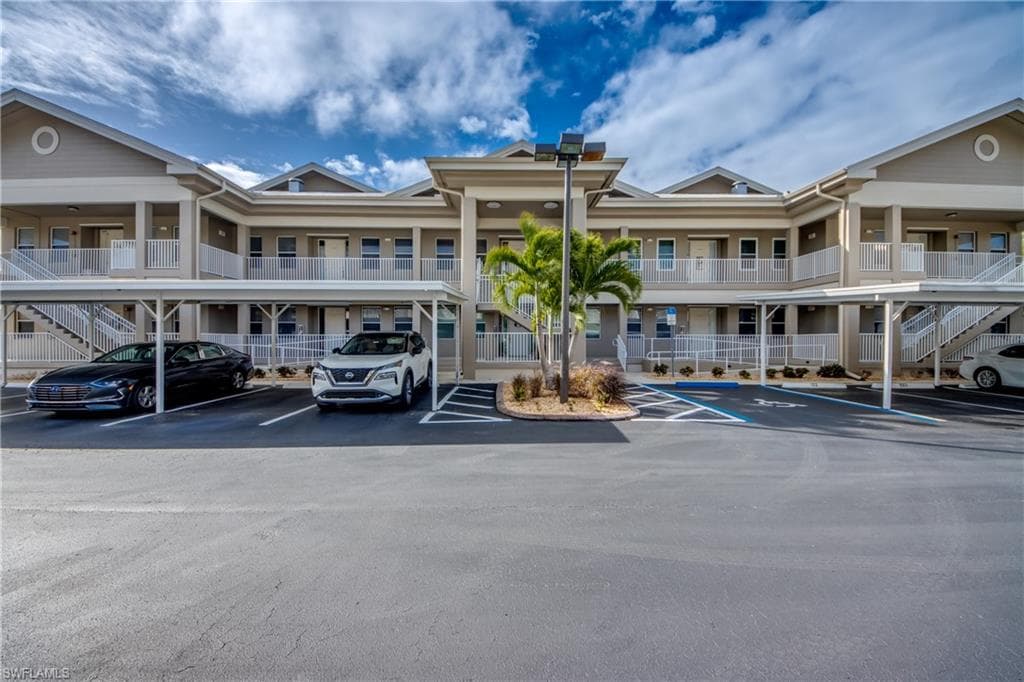 15250 Riverbend BLVD 204-1