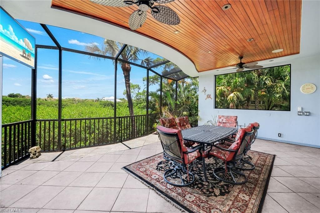 834 HIDEAWAY CIR W-23