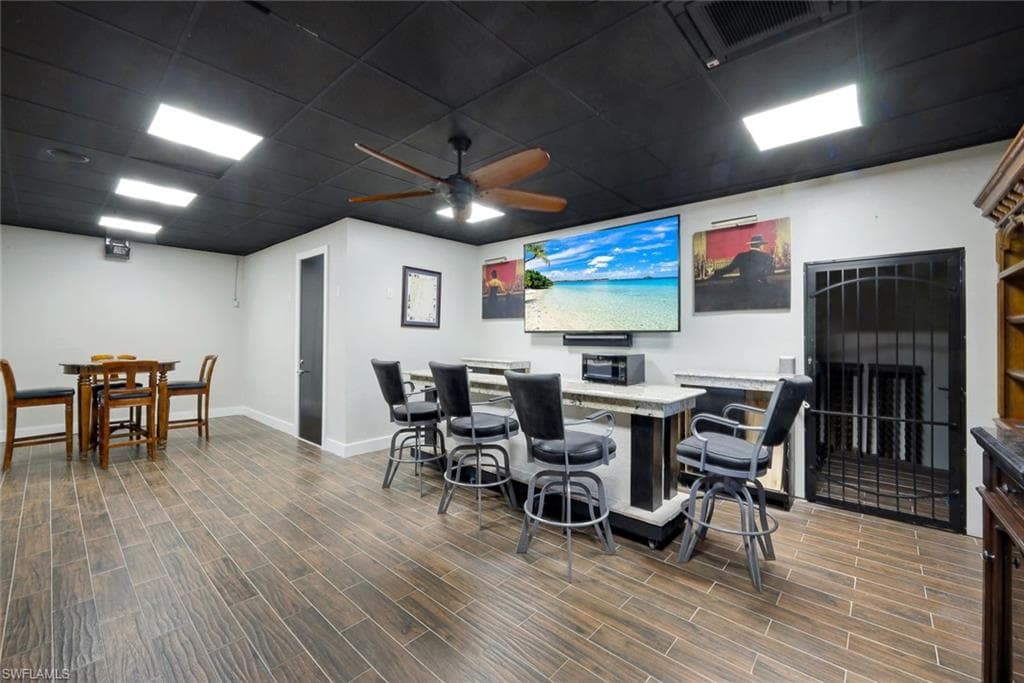 834 HIDEAWAY CIR W-17