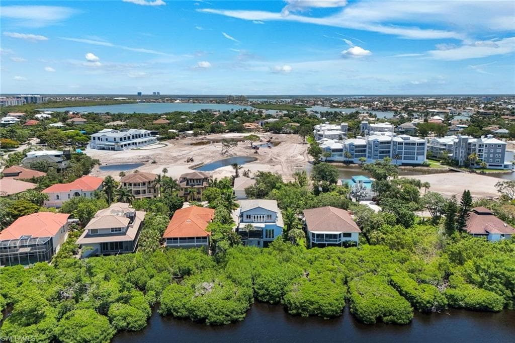 834 HIDEAWAY CIR W-49