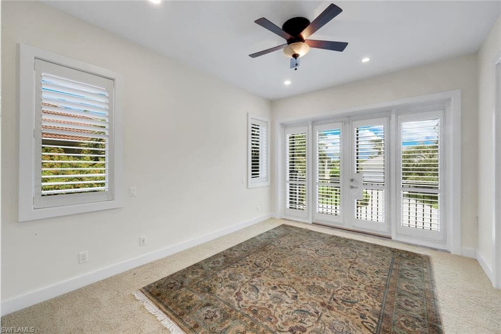 834 HIDEAWAY CIR W-14