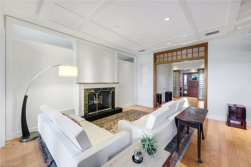 834 HIDEAWAY CIR W-41