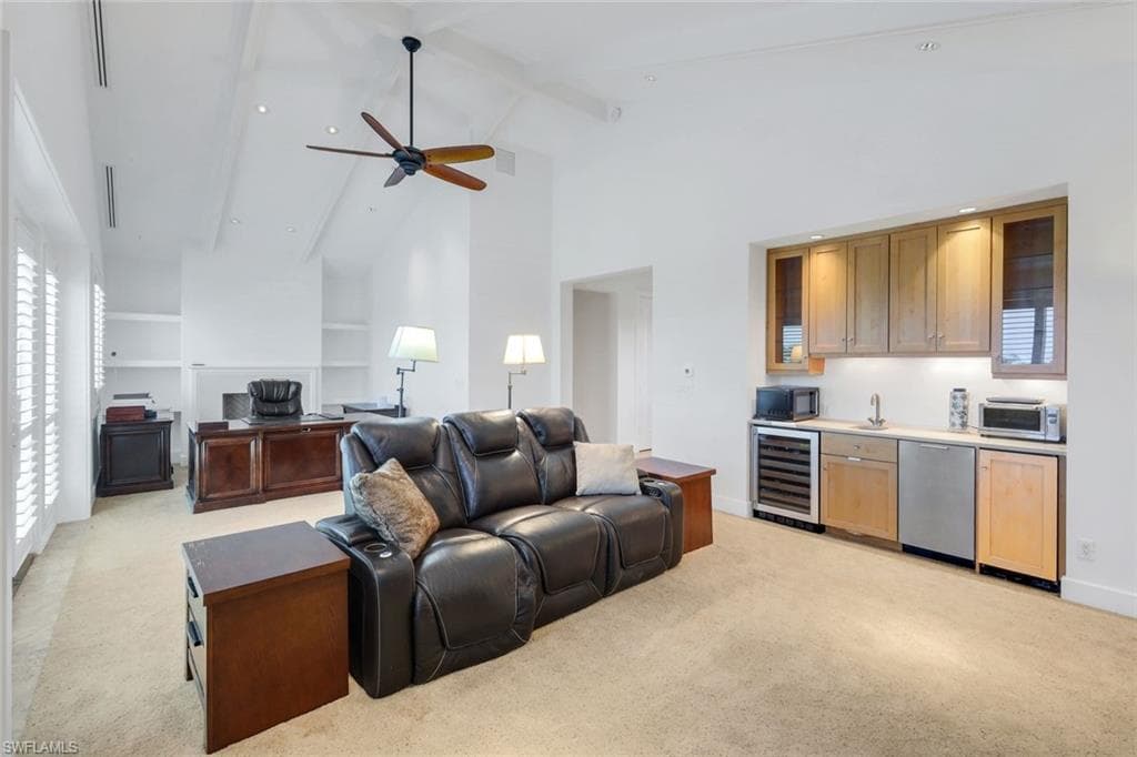 834 HIDEAWAY CIR W-11