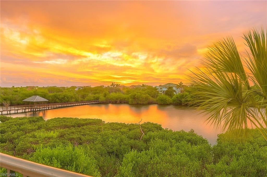 834 HIDEAWAY CIR W-40