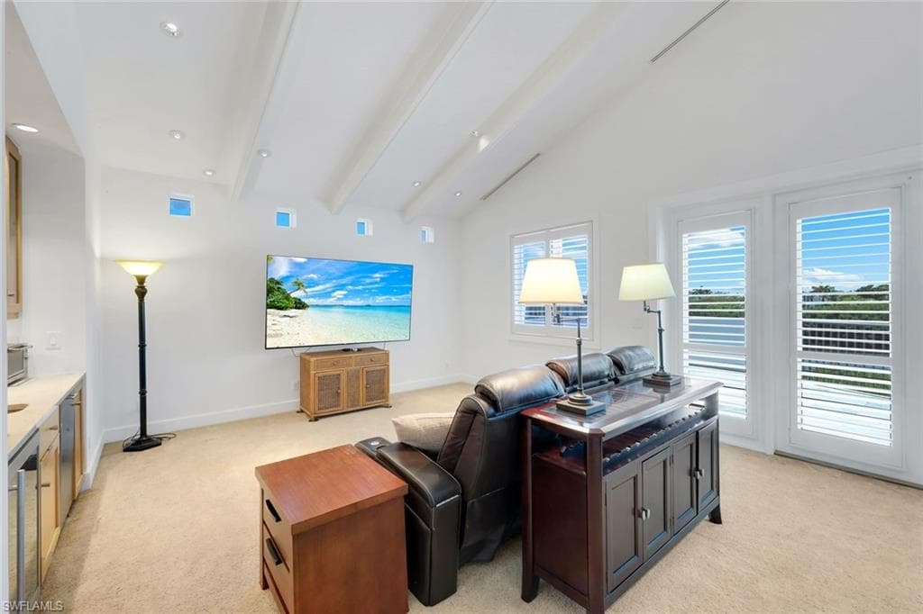 834 HIDEAWAY CIR W-8