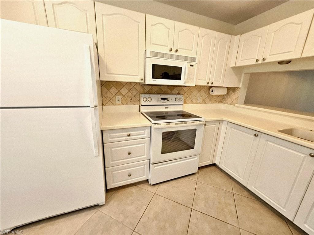 3001 Sandpiper Bay CIR B202-7