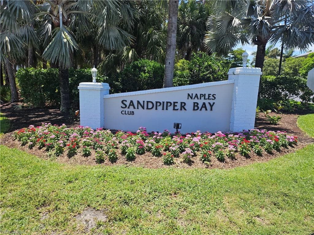 3001 Sandpiper Bay CIR B202-1