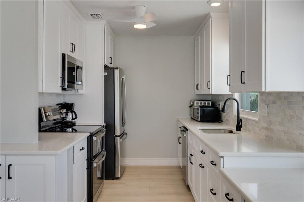 6500 Estero BLVD E320-12