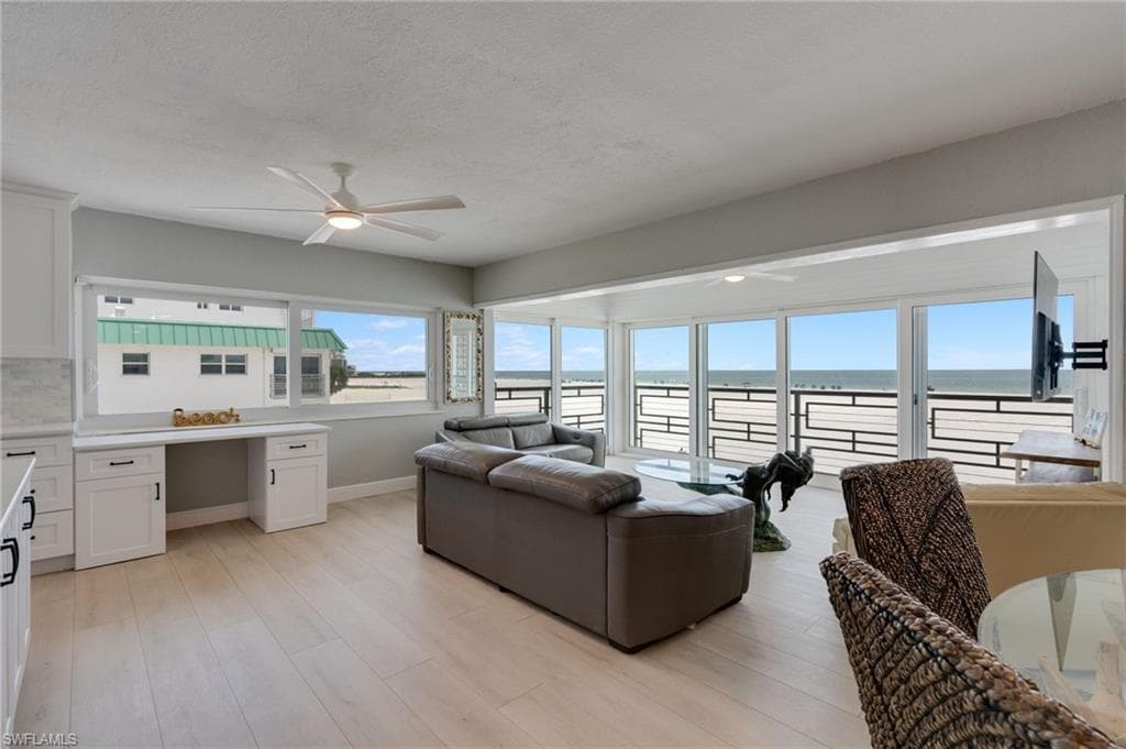 6500 Estero BLVD E320-7