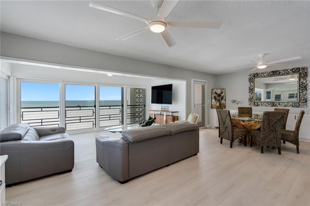 6500 Estero BLVD E320-5