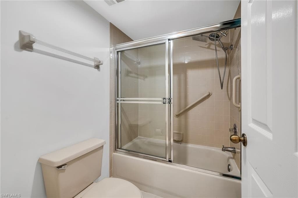 208 Furse Lakes CIR D6-24