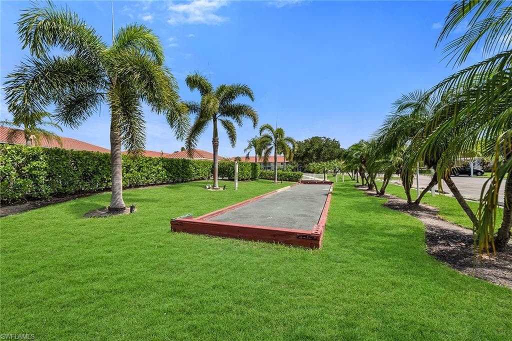 208 Furse Lakes CIR D6-35
