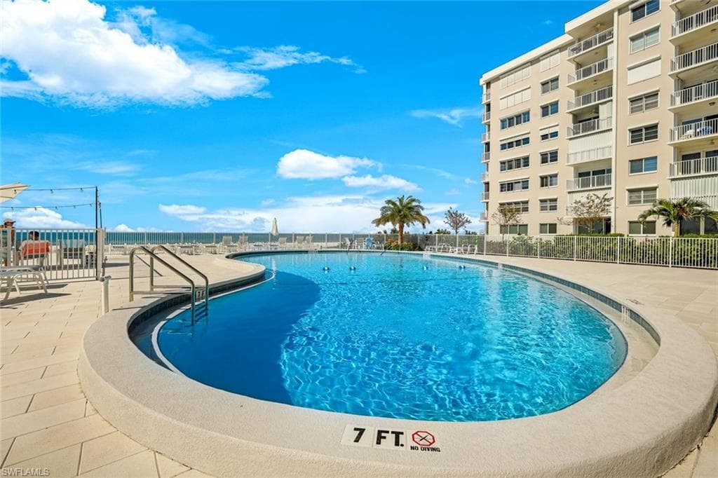 3443 Gulf Shore BLVD N 803-22