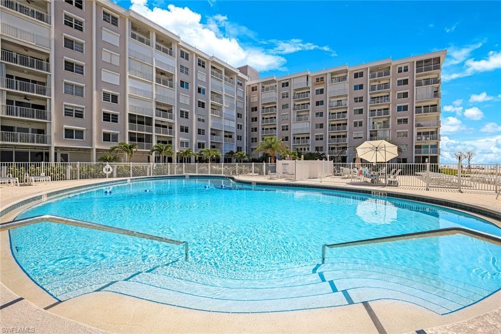 3443 Gulf Shore BLVD N 803-21