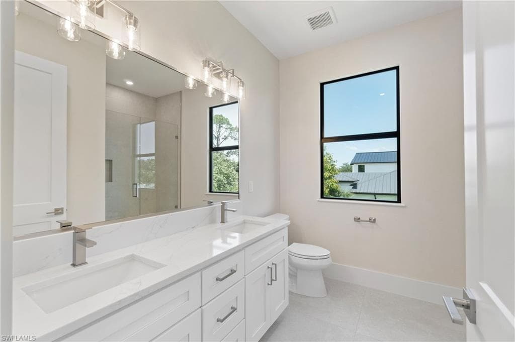 2769 Van Buren AVE-12