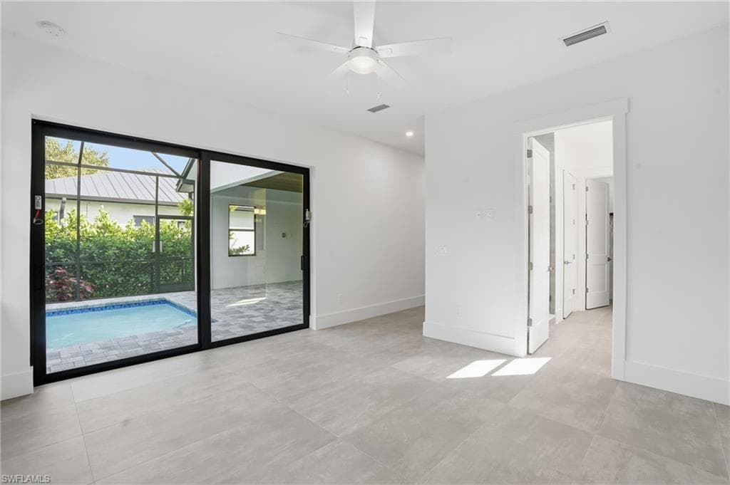 2769 Van Buren AVE-9