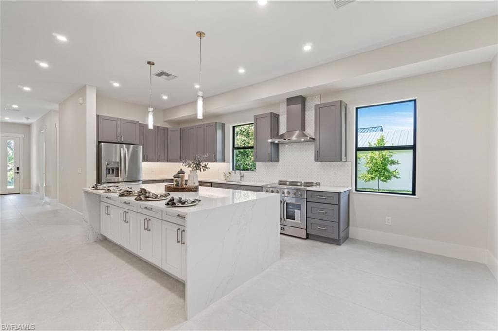 2769 Van Buren AVE-4