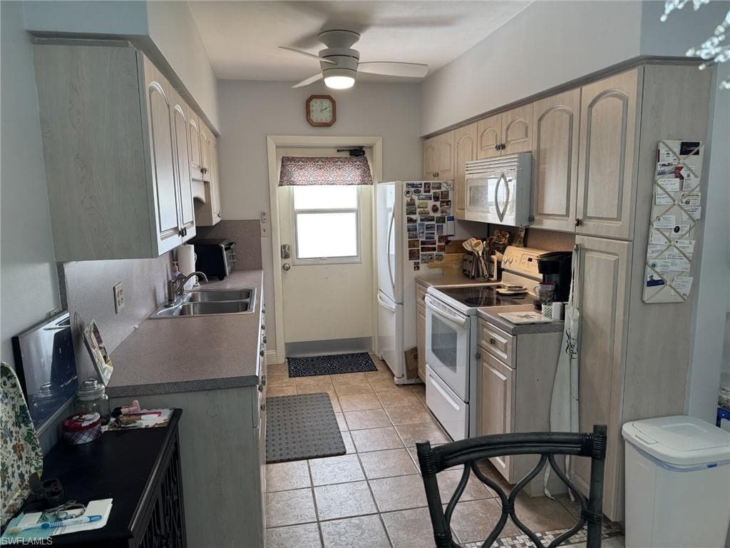 13151 Kings Point DR 7A-8