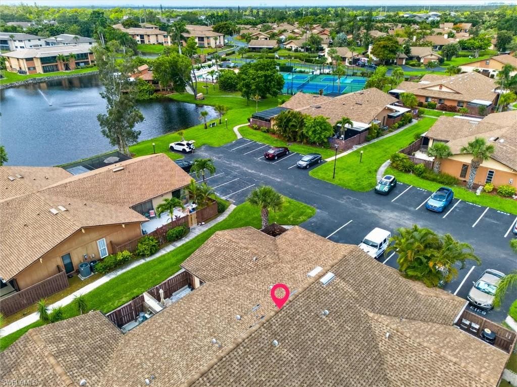 6315 Royal Woods DR-23
