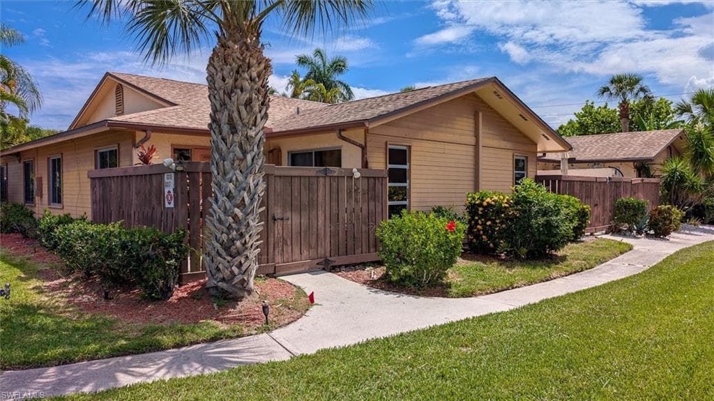 6315 Royal Woods DR-31